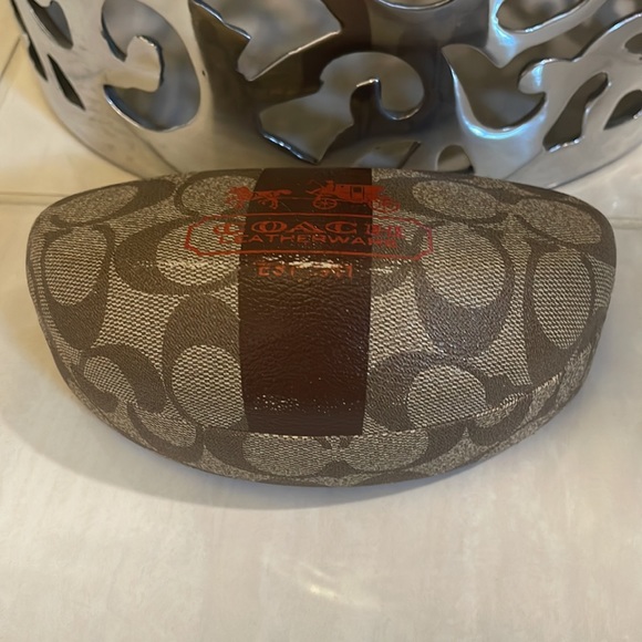 COACH SUNGLASSES - Picture 3 of 3